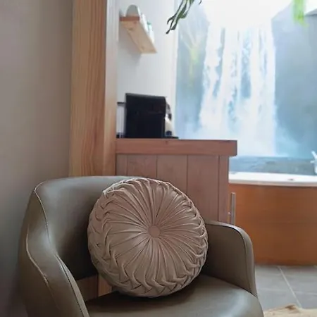 Waterval Wellness-suite Met Sauna! Bodegraven