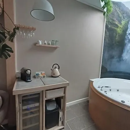 Waterval Wellness-suite Met Sauna! *