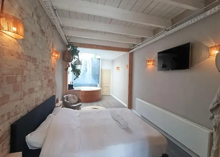 Waterval Wellness-suite Met Sauna! شقة *