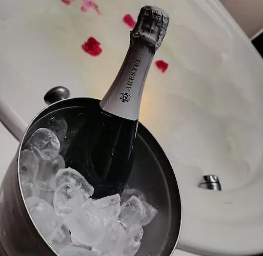 Waterval Wellness-suite Met Sauna! * Bodegraven